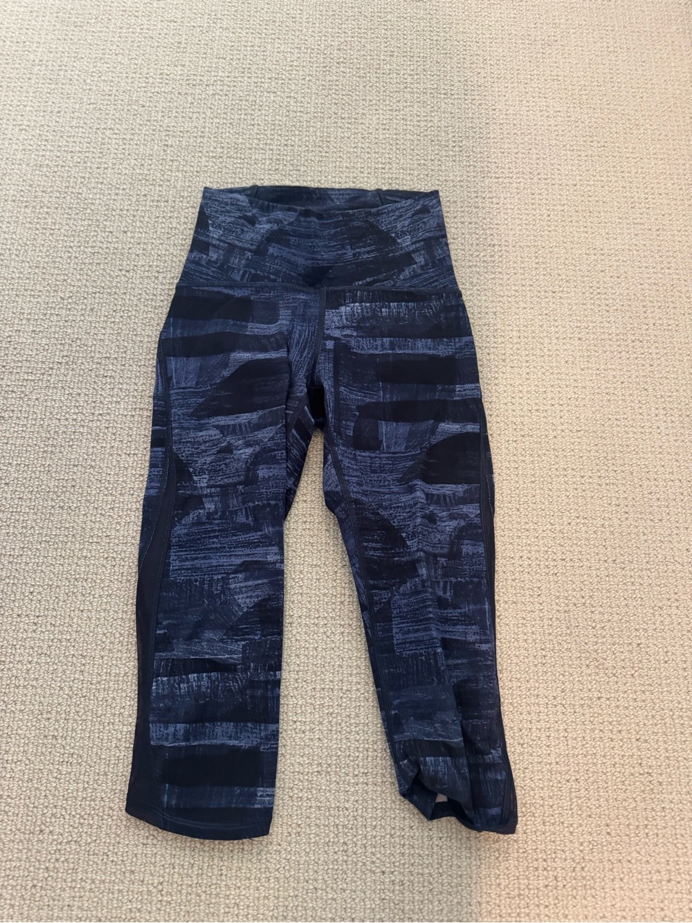 lululemon athletica navy marbled cropped leggings